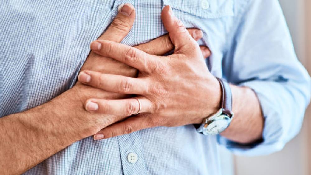 হৃদ্‌রোগের সমস্যা থাকলে নখের বৃদ্ধিও হ্রাস পায়।