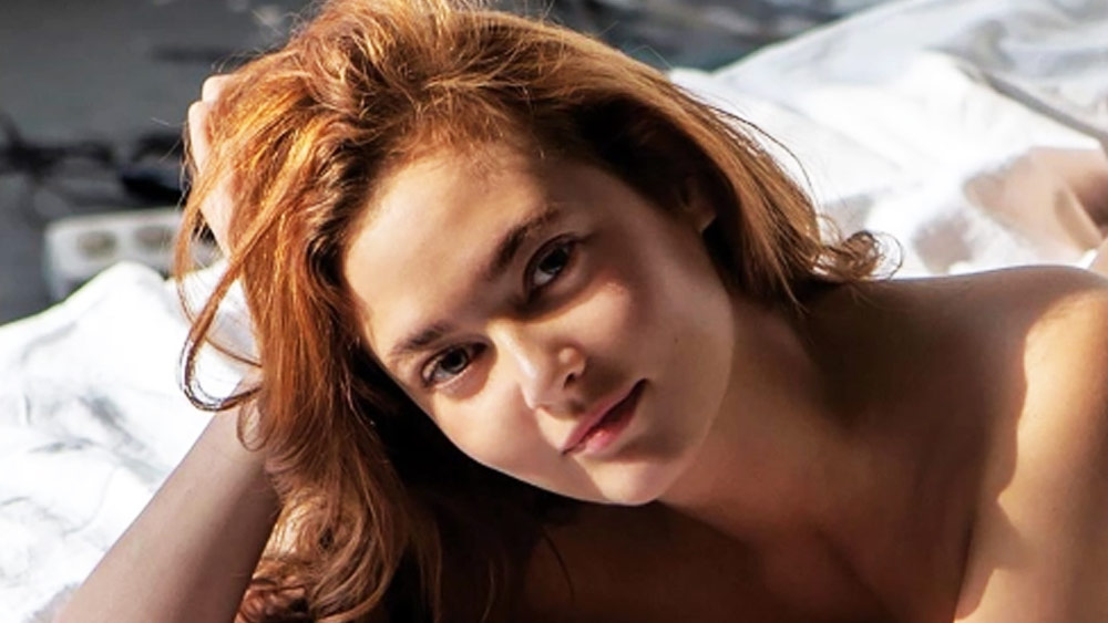 ২০১৯ সালের সেই ঘটনার স্মৃতি এখনও তাঁকে তাড়িয়ে বেড়ায়। ‘প্লেবয়’ পত্রিকার সেই ছবিগুলি যখন প্রকাশ্যে আসে, তখন তাঁর বয়স ২৭ বছর। ছবি নিয়ে বিতর্ক শুরু হওয়ার পর মানসিক চাপ ও তার ফলে জাত অন্যান্য অসুস্থতার শিকার হন। তবু তিনি কখনও তাঁর সিদ্ধান্ত নিয়ে অনুশোচনা বোধ করেননি। 