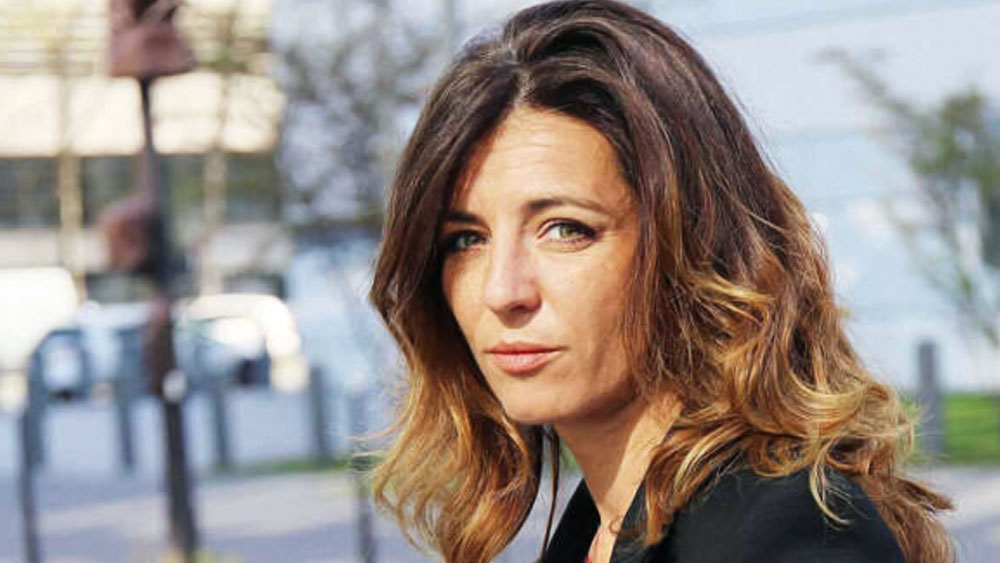 তিনি যে পরিমাণ টাকা খরচ করেছেন, তার সবটাই ফেরত দিয়ে দিয়েছেন বলেও দাবি করেন তিনি। তবুও তাঁকে এখন নানা ভাবে বিপর্যস্ত করা হচ্ছে বলে ক্ষোভ প্রকাশ করেন তিনি।