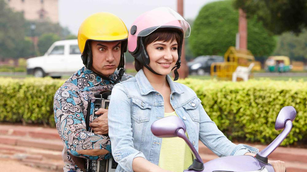 ‘পিকে’: অনুষ্কা শর্মা ও আমির খান অভিনীত এই সিনেমাটি বক্স অফিসে সপ্তম স্থানে রয়েছে। পার্শ্ব চরিত্রে রয়েছে প্রয়াত সুশান্ত সিংহ রাজপুত। বিশ্বের বক্স অফিস থেকে ৭৪৩ কোটি টাকা উপার্জন করেছে।