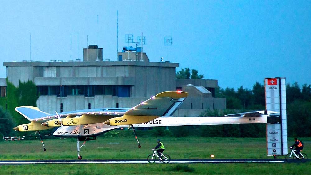 ২০১৯ সালে এই সৌরবিমানের স্বত্ব কিনে নেয় আমেরিকান-স্পেনীয় সংস্থা ‘স্কাইডোয়েলার অ্যারো’। তারা এই ‘সোলার ইমপালস ২’-এর ভেসে থাকার গুণ কাজে লাগিয়ে সেটিকে একটি উপগ্রহ হিসেবে ব্যবহারের পরিকল্পনা নেয়।