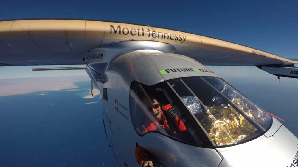  ‘সোলার ইমপালস ২’-এর স্বত্ব কেনার পরবর্তী দেড় বছরে আধুনিকীকরণ সংক্রান্ত গবেষণায় কয়েক কোটি ডলার ব্যয় করে ‘স্কাইডোয়েলার অ্যারো’। ২০২০ সালের নভেম্বরে হয় নতুন রূপটির প্রথম পরীক্ষামূলক উড়ান।