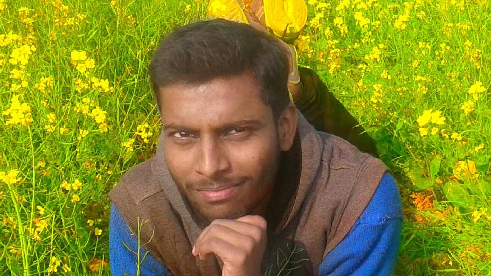 মঙ্গলবার পুলিশ সুশান্তকে আদালতে হাজির করে। বিচারক তাকে ১০ দিনের জন্য পুলিশি হেফাজতে রাখার নির্দেশ দেন। পুলিশি হেফাজতে থাকাকালীন জেরায় প্রথম দিকে চুপচাপই থাকত সুশান্ত। তদন্তকারীদের সূত্রে জানা যায়, সে কেবল একটা প্রশ্ন করে নিশ্চিত হতে চাইত, সুতপা বেঁচে আছেন কি না! 