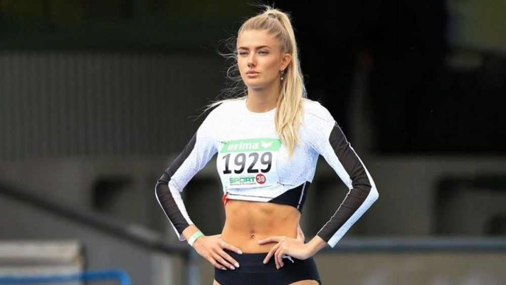 অলিম্পিক্সে সুযোগ না পাওয়ার পর কিছুদিন ট্র্যাক থেকে নিজেকে সরিয়ে নিয়েছিলেন শিমিট।