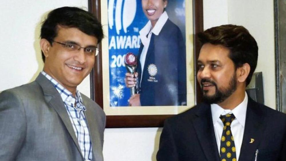 জনশ্রুতি, প্রাক্তন ক্রিকেটার, প্রাক্তন বোর্ড সভাপতি এবং বিজেপি নেতা অনুরাগ ঠাকুরের উদ্যোগেই সৌরভ মনোনয়ন জমা দেন।  