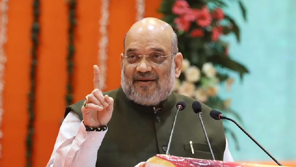 জবাবও খুঁজে বার করা হয়— অমিত শাহ প্রথমে সৌরভের সঙ্গে বৈঠক করেন। তারপর অসমের মুখ্যমন্ত্রী এবং অসম ক্রিকেট অ্যাসোসিয়েশনের তৎকালীন সভাপতি হিমন্ত বিশ্বশর্মা বোর্ড সদস্যদের নির্বাচনে অংশ না নেওয়ার জন্য বলেন।