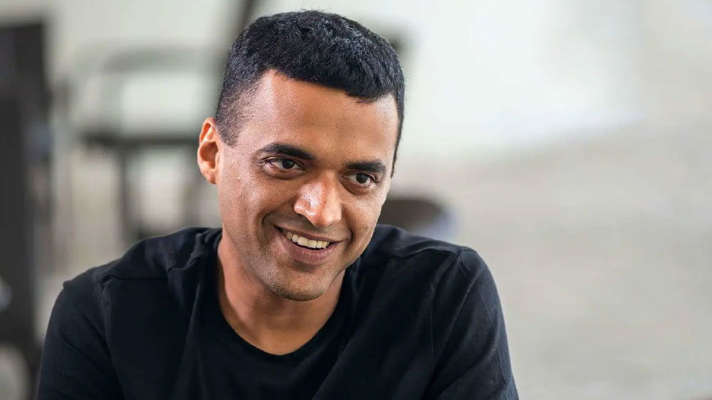 দীপেন্দর গোয়েল (আইআইটি দিল্লি):  স্কুলে তিনি নাকি গড়পড়তা ছাত্র ছিলেন। প্রত্যেক বছর পরীক্ষার ফল বেরলে দেখা যেত শেষের দিকে রয়েছে দীপেন্দর গোয়েলের নাম। আচমকাই অষ্টম শ্রেণিতে তৃতীয় হয়েছিলেন।