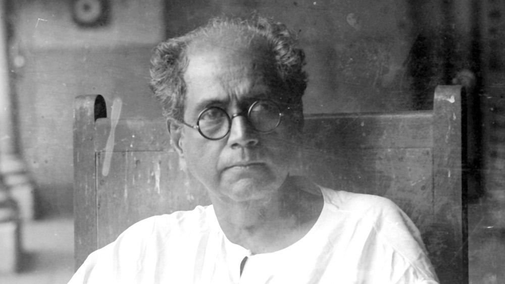 অবনীন্দ্রনাথ লিখেছেন, ‘‘...তখন আমি দস্তুরমতো গানের চর্চা করি। কোথায় কে গাইয়ে বাজিয়ে এল সব খবর আসে আমার কাছে। কাশী থেকে এক বাইজি এসেছে, নাম সরস্বতী, চমৎকার গায়। শুনতে হবে। এক রাত্তিরে ছ’শো টাকা নেবে। শ্যামসুন্দরকে পাঠালুম, ‘যাও দেখো কত কমে রাজি করাতে পারো।’ শ্যামসুন্দর গিয়ে অনেক বলে কয়ে তিনশো টাকায় রাজি করালে।’’