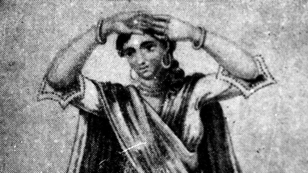 নবকৃষ্ণের ইংরেজ আনুগত্য ছিল স্বীকৃত। নবকৃষ্ণই আবার কবিয়াল হরু ঠাকুর ও নিতাই দাসের পৃষ্ঠপোষক ছিলেন। তাঁর সভায় বাঈনাচের আয়োজন হলে সমাজের ‘এলিট’ সাহেব-সুবো আর বাবুরা নিমন্ত্রণে যেতেন।