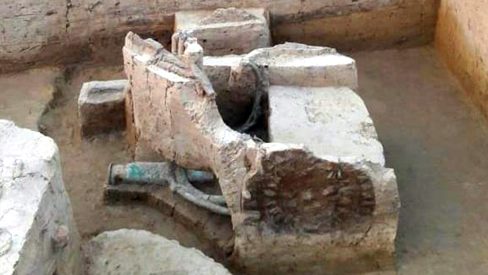 এএসআই ধারাবাহিক খননকার্য চালিয়ে যাচ্ছে পঞ্জাবের হিসার এবং উত্তরপ্রদেশের সিনৌলিতে। ২০১৮ সালে সিনৌলিতে ব্রোঞ্জ যুগের একটি চাকা উদ্ধার হয়েছিল। যে চাকা দেখে গবেষকরা মনে করছেন, ঘোড়ায় টানা রথে সেটি ব্যবহার করা হত।