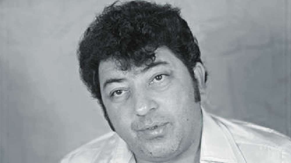 তিনি তাঁর এই প্রস্তাব তৎক্ষণাৎ নাকচ করে দেন আমজাদের স্ত্রী শায়লা খান।