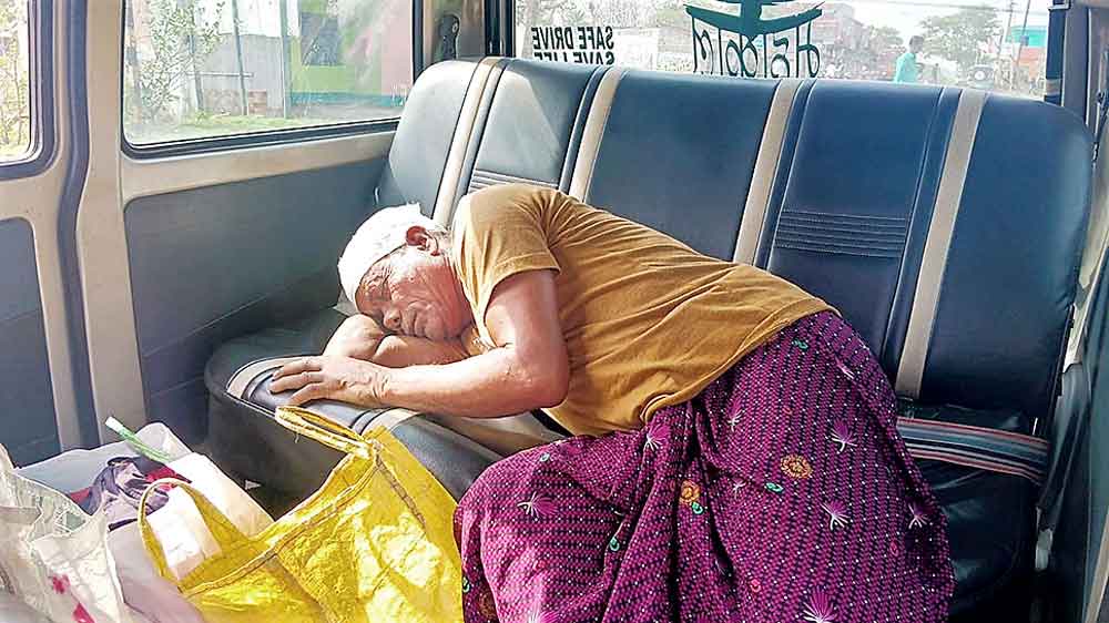 ‘আক্রান্ত’ 