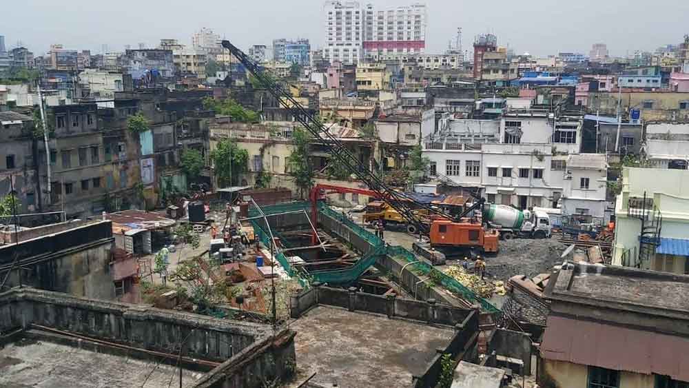 সরাসরি: বৌবাজার নিয়ে বৈঠকে পুরসভা এবং মেট্রো, জট কাটবে কি?  