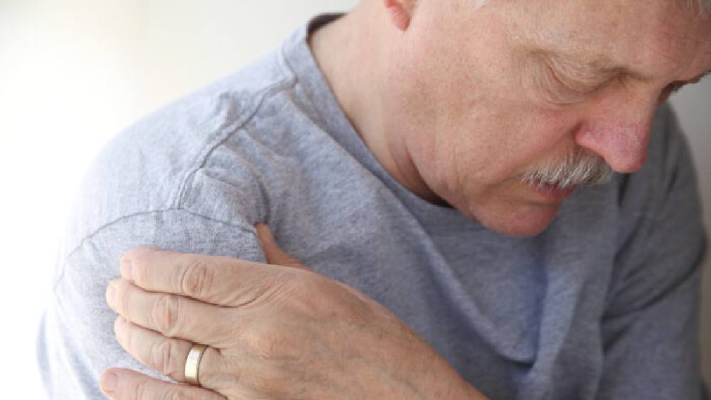 ফুসফুসের ক্যানসার বেশ দ্রুত ছড়িয়ে পড়তে পারে।