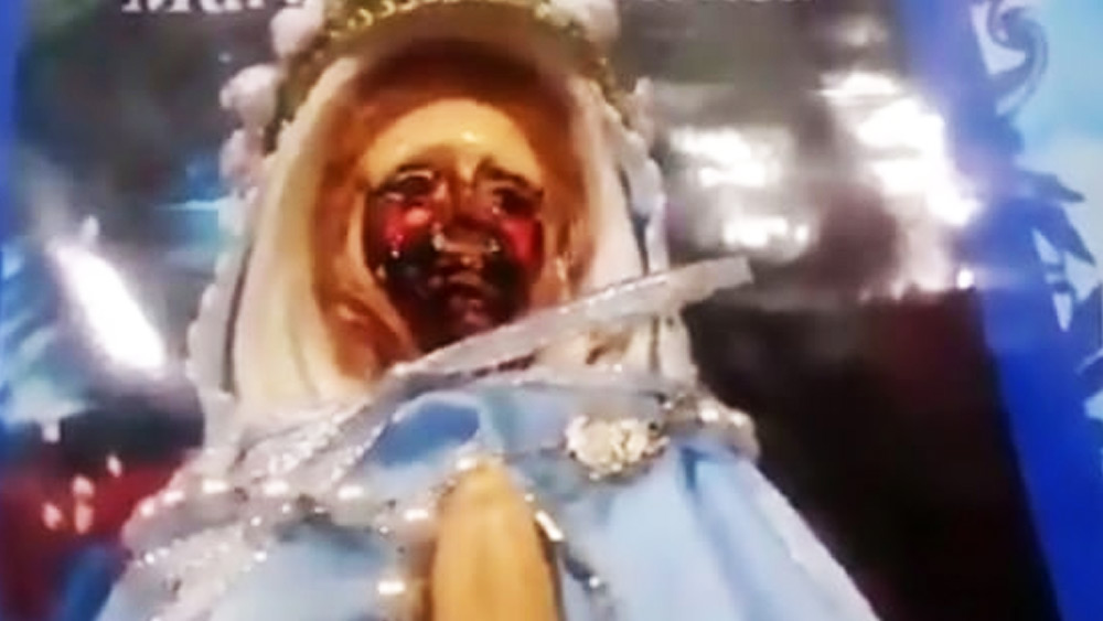 মূর্তিটি ২০১৭ সালের গোড়ার দিকে খবরের শিরোনাম উঠে আসে। কিন্তু কী এমন বিশেষত্ব আছে এই মূর্তিতে, যা দেখতে ভিড় জমান সাধারণ মানুষ? এই মূর্তিকে সব সময়ই কাঁদতে দেখা যায়! 