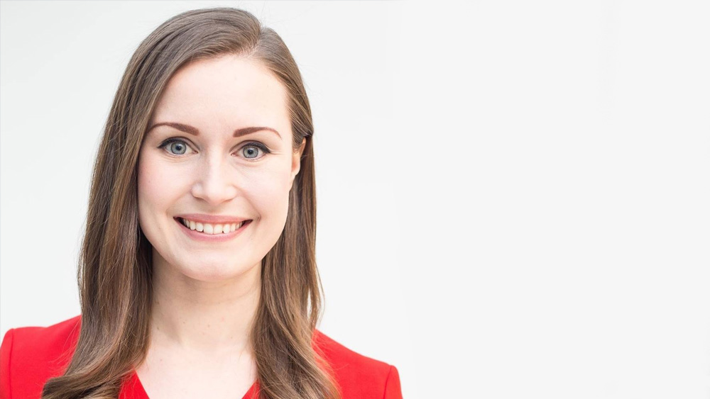 পড়াশুনায় খুব আহামরি ছিলেন না। দক্ষিণ ফিনল্যান্ডের উপকণ্ঠে একটি ছোট্ট শহরের স্কুলে পড়তেন। সেই স্কুলের এক শিক্ষিকা পাসি কেরভিনেন জানিয়েছেন, সানা ‘গড়পড়তা’ ছাত্রীদের মতো ছিলেন। উন্নতির জন্য তাঁকে মাঝে মাঝে বাড়ির কাজ দেওয়া হতো।