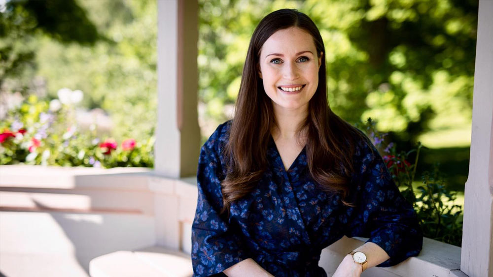 সেখানে পড়াশুনার সময়ই তিনি রাজনীতিতে যুক্ত হন। মনে হয়, পরিশ্রম করলে শুধু তাঁর নিজের জীবন নয়, অন্যের জীবনেও পরিবর্তন আনা সম্ভব। বিশেষ করে মহিলাদের জীবনে।