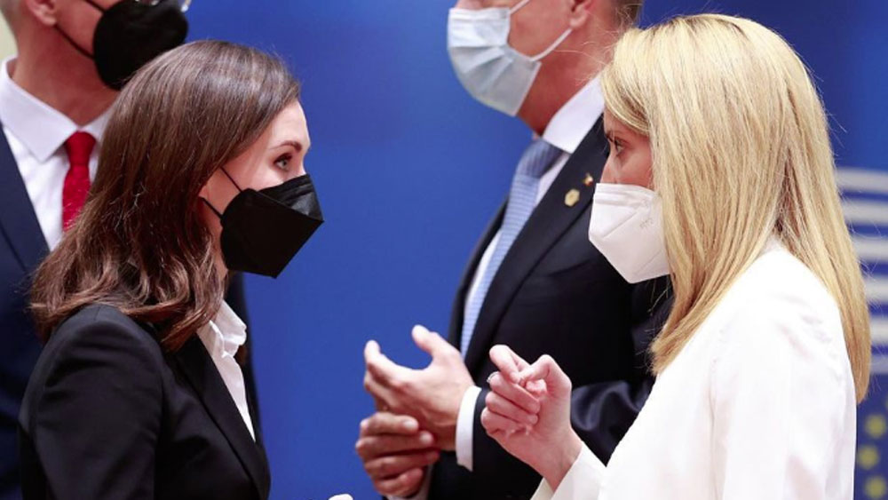 কোভিডের সময় যে ভাবে তিনি সঙ্কট সামলেছেন, তা প্রশংসিত হয়েছে।