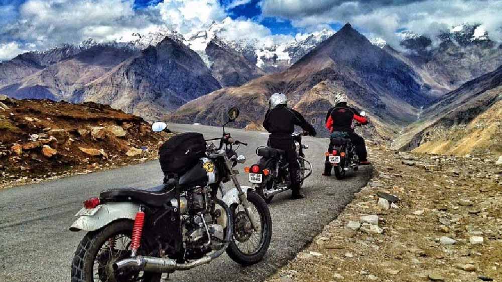 তবে এতদ্‌সত্ত্বেও সিয়াচেনের অন্য সৌন্দর্য রয়েছে। যে সৌন্দর্যে মুগ্ধ হতে ইতিমধ্যেই সেখানে পাড়ি দিচ্ছেন পর্যটকরা।