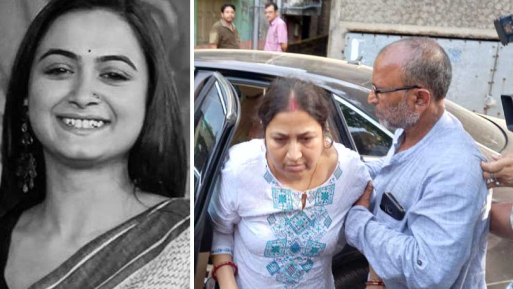 পল্লবীর বাবা নীলু দে এফআইআরে অভিযোগ করেন, এক দিকে পল্লবীর কাছ থেকে টাকা নিচ্ছিলেন সাগ্নিক, পাশাপাশিই সম্পর্ক রাখছিলেন অন্য আর এক বান্ধবীর সঙ্গে।