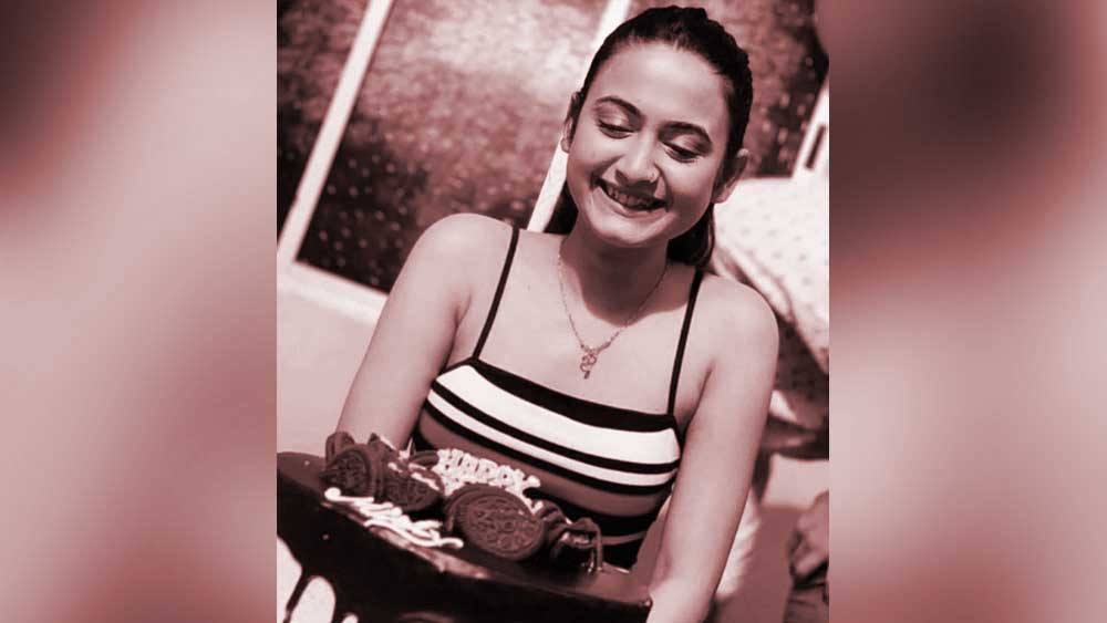 পল্লবীর বন্ধুরাও তাঁকে যে চোখে হারাচ্ছেন, তা তাঁদের বিভিন্ন সাক্ষাৎকার থেকেই স্পষ্ট।