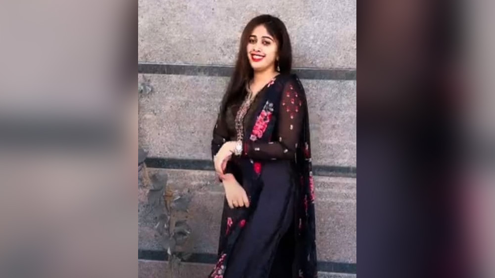 এ ছাড়াও, কন্নড় সিনেমা ‘হাভাইয়ামি’তেও অভিনয় করেন চেতনা।