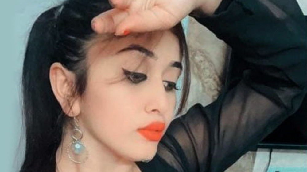 কিন্তু অস্ত্রোপচারের পর নায়িকার ফুসফুসে নানা ধরনের সমস্যা দেখা দিতে শুরু করে।