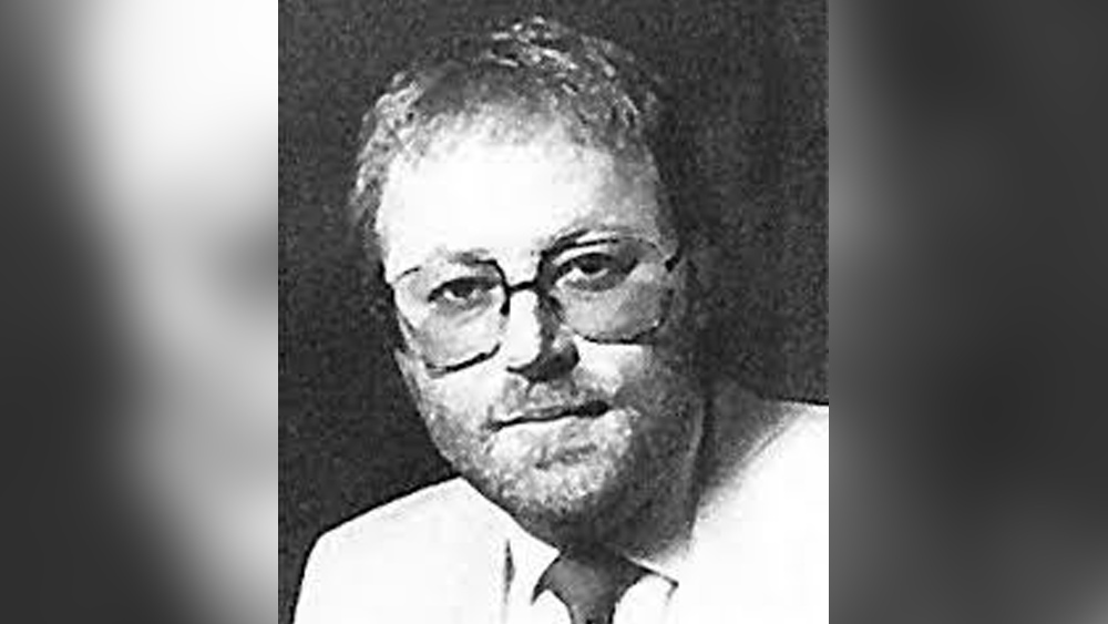 ম্যাক্সের এই ঘোষণার পর রাতারাতি ওই মূর্তি খুঁজতে লেগে পড়েন হাজারো মানুষ।