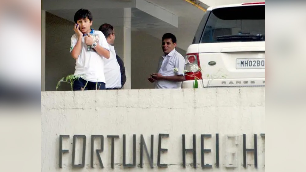 সইফ-করিনার ‘ফরচুন হাইটস্’-এর পুরনো বাড়িটি ২০২১ সালের ২০ অগস্ট থেকে ২০২৪ সালের ১৯ অগস্ট— এই তিন বছরের সময়কালের জন্য ভাড়া দেওয়া হয়েছে। 