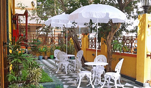 আড্ডা হবে একসঙ্গে