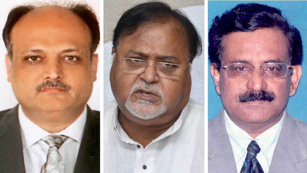 ব্যক্তিগত কারণ দেখিয়ে পার্থের মামলা থেকে সরলেন বিচারপতি  টন্ডন এবং সামন্ত