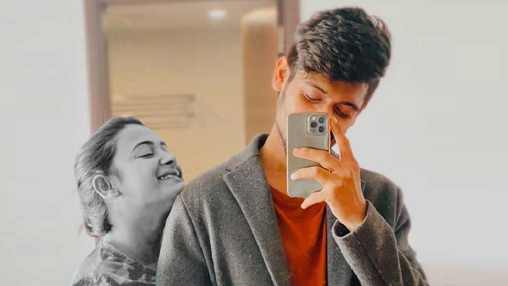 যদিও ঐন্দ্রিলা প্রথম বার দাবি করেছিলেন, পল্লবীর গরফার ফ্ল্যাটে একবার মাত্র গিয়েছিলেন। অথচ ওই ফ্ল্যাটে যে পরিচারিকা কাজ করতেন, তিনি দাবি করেছেন, ঐন্দ্রিলা মাঝে মাঝেই ওই ফ্ল্যাটে আসতেন।