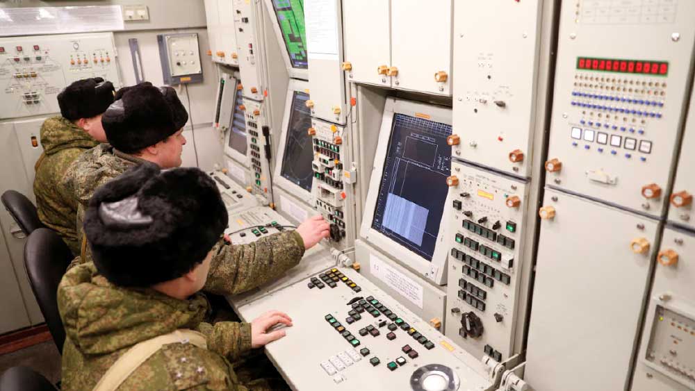  বিশেষজ্ঞদের ধারণা, বরিশফের এই ঘোষণার পর আমেরিকা এবং চিনের মত পরমাণু শক্তিধর দেশগুলিও এই অস্ত্র তৈরিতে উদ্যোগী হয়ে উঠবে।