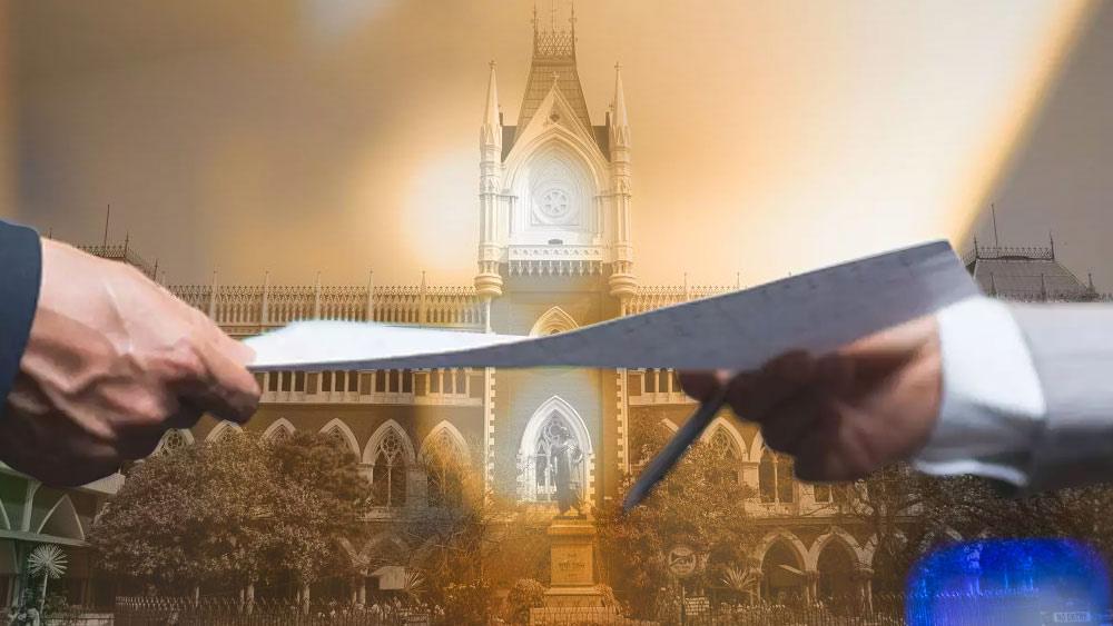 শিক্ষক নিয়োগ মামলা নিয়ে এসএসসি-র তৎকালীন উপদেষ্টা শান্তিপ্রসাদ সিংহের স্থাবর-অস্থাবর সম্পত্তির হিসাব-নিকেশ চেয়েছিল বিচারপতি বন্দ্যোপাধ্যায়ের একক বেঞ্চ। সেই নির্দেশেও ডিভিশন বেঞ্চে স্থগিতাদেশ দেওয়া হয়।