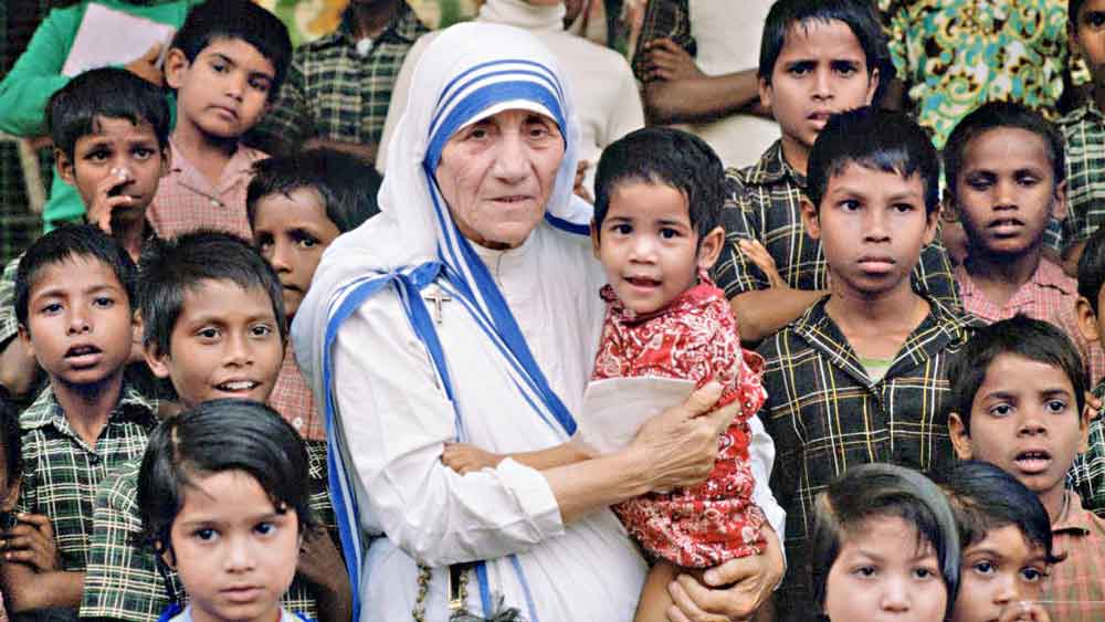 জননী: মিশনারিজ় অব চ্যারিটিতে মাদার টেরিজ়া