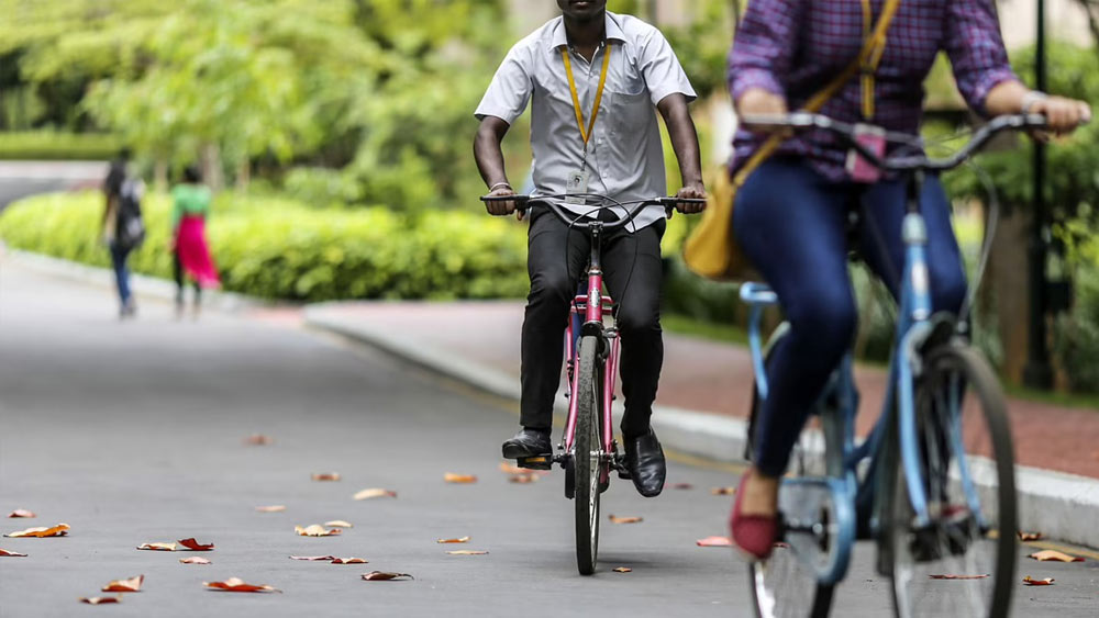 ২০১৯-২১ সালের তথ্য অনুযায়ী, ওড়িশায় ৭২.৫ শতাংশ, ছত্তীসগঢ়ে ৭০.৮ শতাংশ, অসমে ৭০.৩ শতাংশ বাড়িতে সাইকেল রয়েছে।