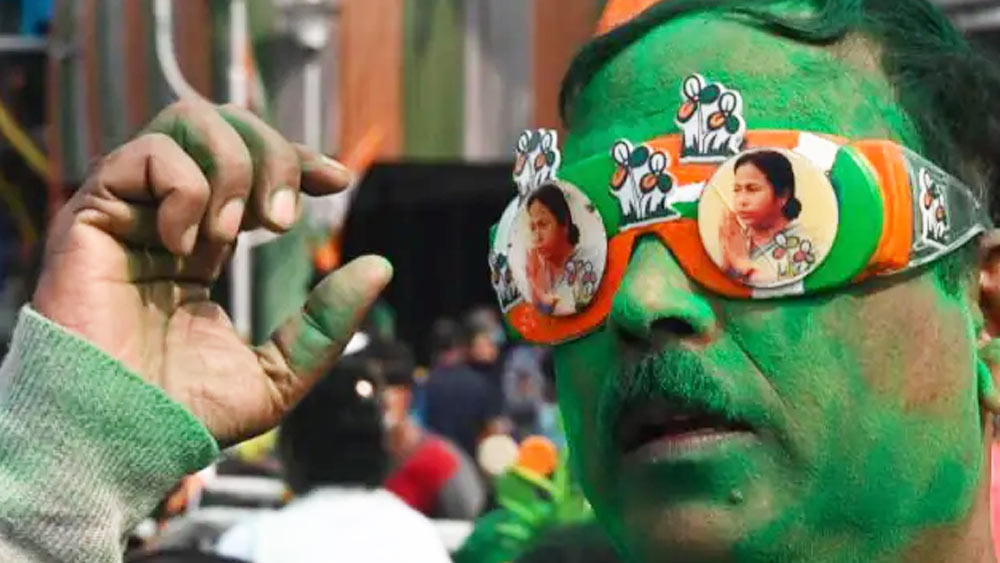 ২০২১ সালে বিধানসভা নির্বাচনের প্রচারে সক্রিয় ভাবে অংশ নেন অর্জুন। পুত্র পবনের ভাটপাড়া ছাড়া ব্যারাকপুরের আর কোনও আসনেই বিজেপিকে জেতাতে পারেননি তিনি। অর্জুনের গড়ে ফোটে ঘাসফুল। 