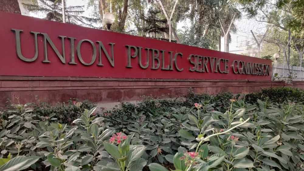 প্রীতি ব্যর্থও হয়েছেন। প্রথম বার ইউপিএসসি পাশ করতে পারেননি। তবে হাল ছাড়েননি। বরং পরিশ্রমের পরিমাণ আরও বাড়িয়ে দিয়েছিলেন।