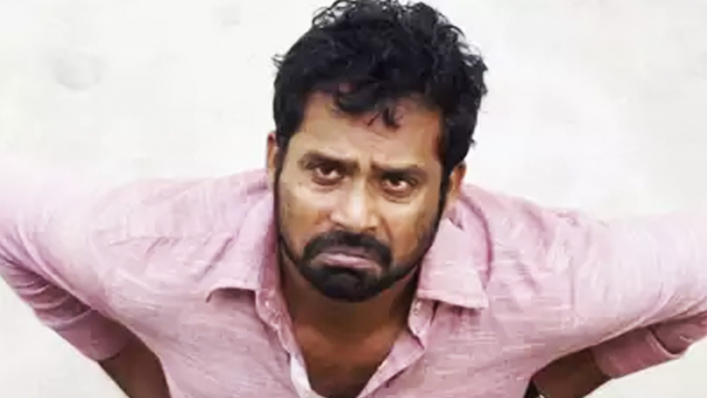 টেলিভিশনের পর্দায় বড় কোনও চরিত্রে অভিনয়ের সুযোগ না পেলেও একটি তামিল ছবিতে মুখ্য চরিত্রে অভিনয় করার প্রস্তাব পান। কিন্তু পরে সেই প্রকল্প বাতিল হয়ে যায়।