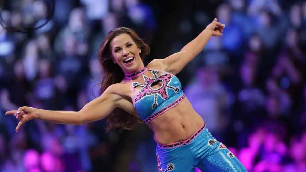 ২০২২ সালেও তিনি ডব্লিউডব্লিউই-এর একটি ম্যাচে মিকি জেমসের বিপরীতে নামেন। তবে ২০ মিনিট ধুন্ধুমারের পর তিনি মিকির কাছে পরাজিত হন।