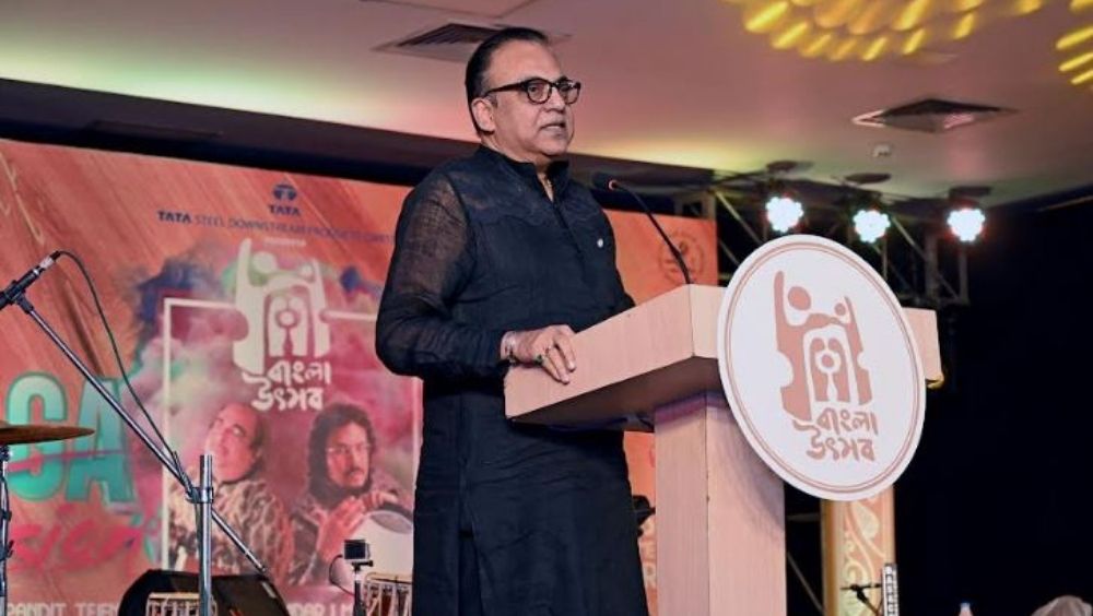 ২১মে বেঙ্গল চেম্বার অব কমার্স ও ইন্ডাস্ট্রির উদ্যোগে আয়োজন করা হয়েছিল বাংলা উৎসবের। অনুষ্ঠানের ডিজিটাল মিডিয়া পার্টনার ছিল, আনন্দবাজার অনলাইন এবং দ্য টেলিগ্রাফ ইন্ডিয়া মাই কলকাতা। সেই অনুষ্ঠানেই এই প্রথমবার একসঙ্গে ফিউশন অনুষ্ঠান করলেন বিক্রম ঘোষ ও তেজেন্দ্রনারায়ণ মজুমদার। মঞ্চস্থ হল ‘রাগা ফিউশন’।