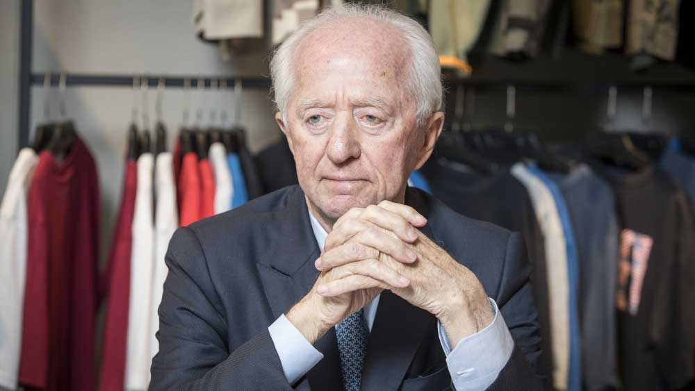 লাক্সোটিকা, রে-ব্যান এবং ওকলে-র মতো চশমা প্রস্তুতকারী সংস্থার চশমারও ফ্রেম তৈরি করে। চোখের কৃত্রিম লেন্সও তৈরি করে এই সংস্থা। এ ছাড়াও বিবিধ বিলাসবহুল সামগ্রী এবং চিকিৎসা বিষয়ক প্রযুক্তির সংস্থাতেও লিওনার্দো বিনিয়োগ করেছেন।