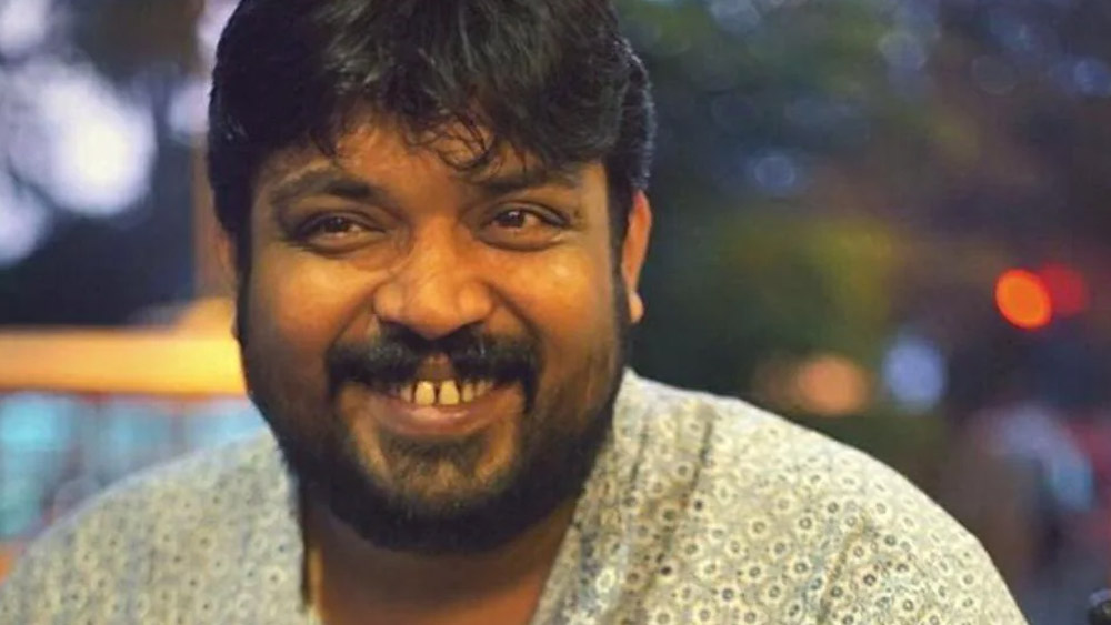 দ্বিতীয় মরসুমেও কামাল করেছেন ফয়জল। তবে এ বার তাঁর চরিত্রে পিতৃস্নেহ জুড়ে বসেছে। ছেলে রাহুলের জন্য বাড়িতে ‘দারু পিনা মানা’। কখনও ছেলেকে চাপাটি তৈরি করে খাওয়াচ্ছেন তো কখনও  ট্রেন-সফরের সঙ্গী হচ্ছেন। চরিত্রে উত্তরণের এই পর্বটিতেও অনায়াসে উতরে গিয়েছেন অভিনেতা ফয়জল।