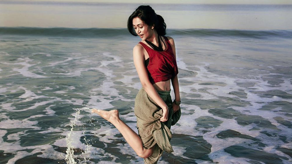 সানভিকা মুম্বইয়ে অভিনয়ের অডিশন দিতে যান। বাড়িতে বলেছিলেন, তিনি বেঙ্গালুরু যাচ্ছেন চাকরির জন্য প্রয়োজনীয় একটি কোর্স করতে।