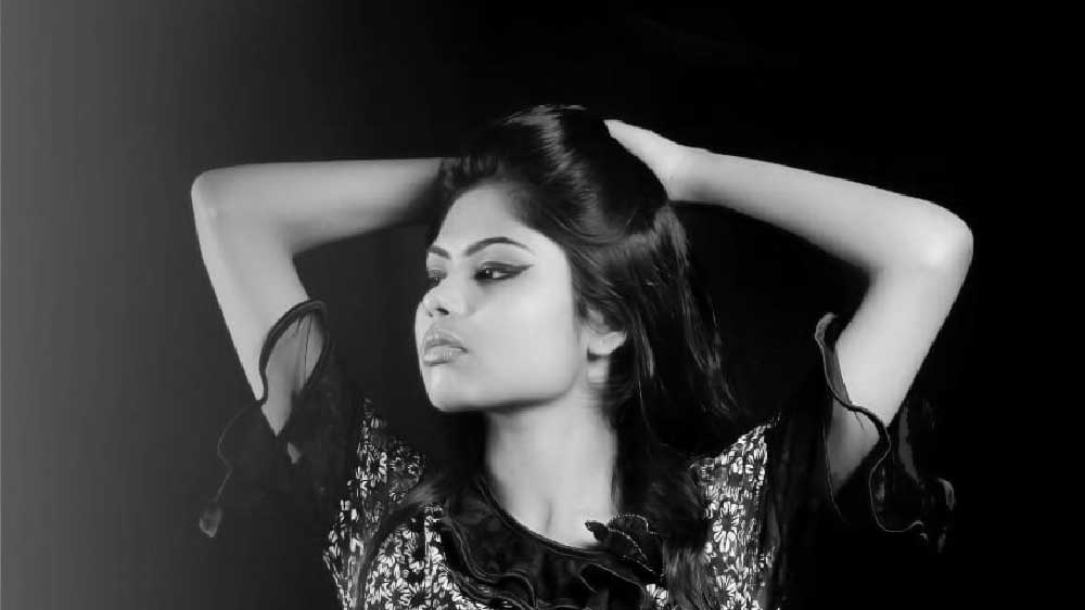 বিদিশার মৃত্যুতে ভেঙে পড়েছিলেন মঞ্জুষা। পল্লবীর কথাও তাঁকে বার বার বলতে শুনেছে পরিবার। দু’জনেরই মৃত্যুতে মেয়ে অবসাদগ্রস্ত হয়ে পড়েছিল বলে জানিয়েছেন মা। 