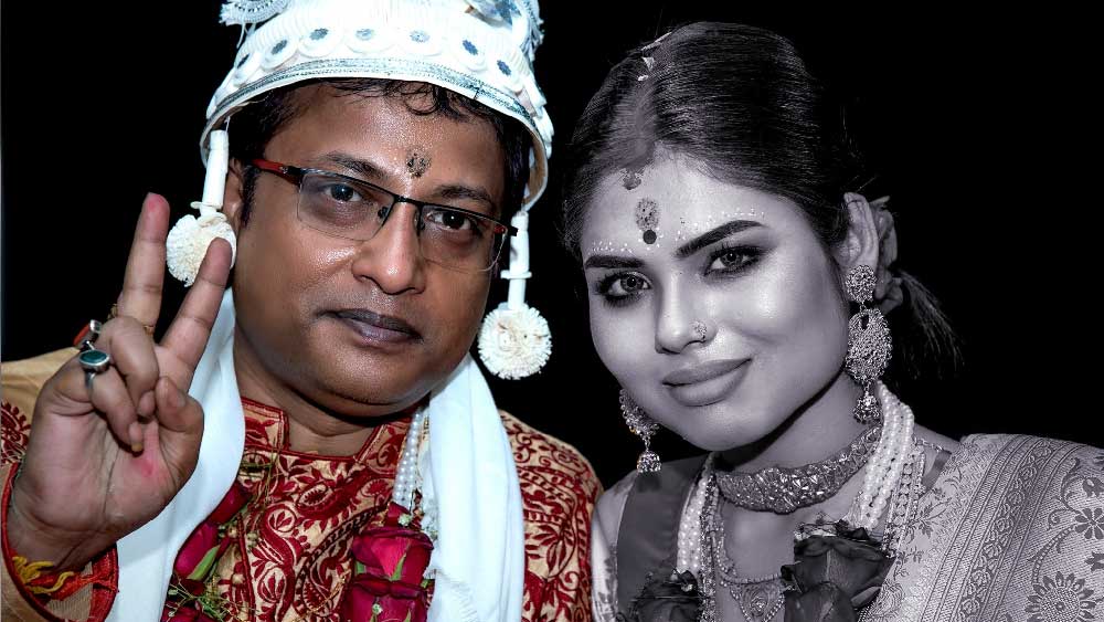 মাস ছ’য়েক আগেই এক পেশাদার চিত্রগ্রাহককে বিয়ে করেছিলেন। ফেসবুকে তাঁর ‘সিঙ্গল স্ট্যাটাস’ বদলে ‘বিবাহিত’ করেছিলেন তিনি। মঞ্জুষার মা জানিয়েছেন, স্বামী খুবই ভালবাসতেন মঞ্জুষাকে। তবে সম্ভবত তাঁর সঙ্গে ইদানীং বনিবনা হচ্ছিল না মঞ্জুষার। 