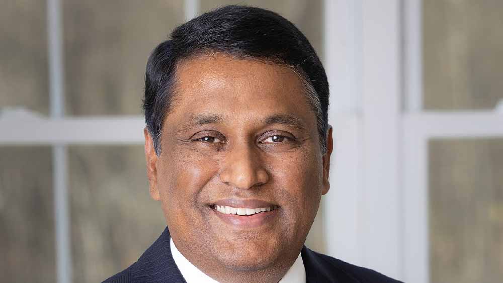 এইচসিএল টেকনোলজিস ভারতের অন্যতম বড় তথ্যপ্রযুক্তি সংস্থা। সি বিজয়কুমার এই সংস্থার সিইও এবং ম্যানেজিং ডিরেক্টর। বার্ষিক প্যাকেজ হিসাবে বিজয়কুমার পান ৩২.২১ কোটি টাকা।