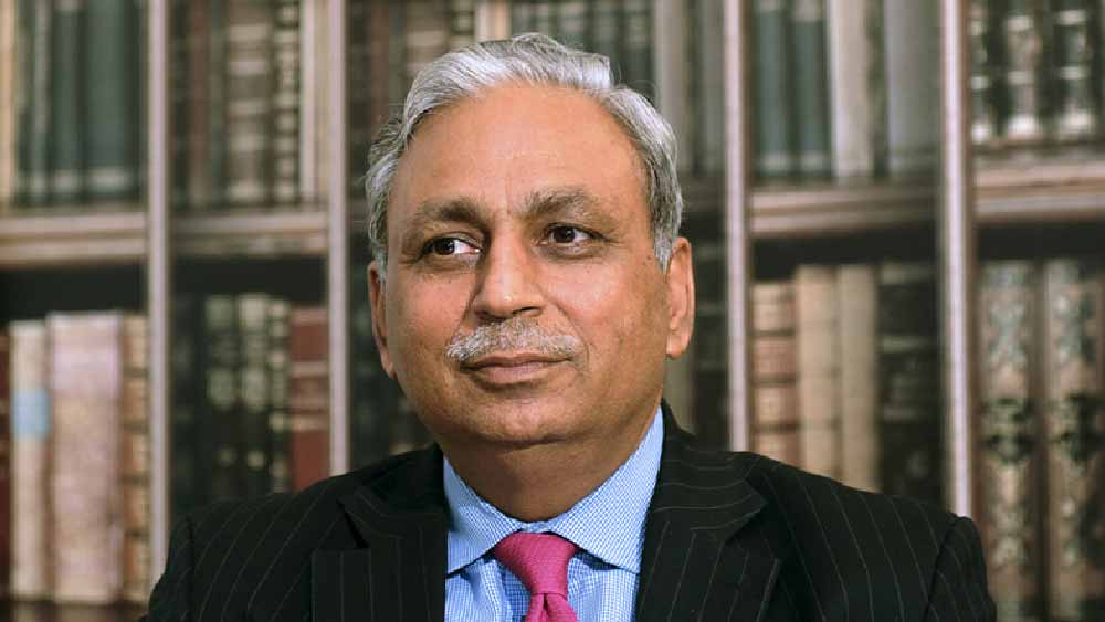 গত অর্থবর্ষে টেক মাহিন্দ্রার সিইও সিপি গুরনানি মোট ২২ কোটি টাকা এই সংস্থা থেকে কামিয়েছেন।