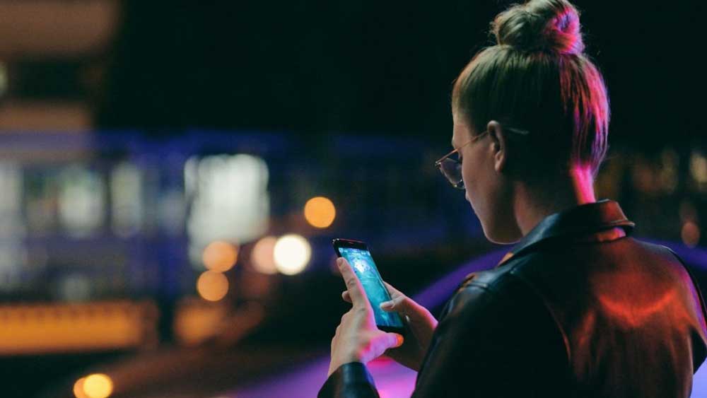 নেটমাধ্যমটির নাম ‘রিয়ালডল ভিআইপি’। আদর করার পুতুলের ভক্তদের জন্য তৈরি এই মাধ্যমটির অন্য একটি ভার্সনও রয়েছে। তার নাম ‘ক্লাব রিয়ালডল’।