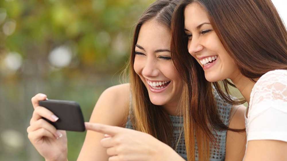 এই নেটমাধ্যমের সদস্য হতে চাইলে মাসিক ৩০ ডলার বা ২ হাজার ৩৫০ টাকা দিয়ে নিজের নাম নথিভুক্ত করতে হবে।